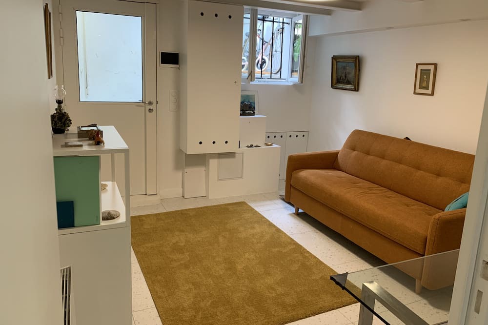 16th Arrondissement Apartment | Studio Auteuil-mozart Paris 16