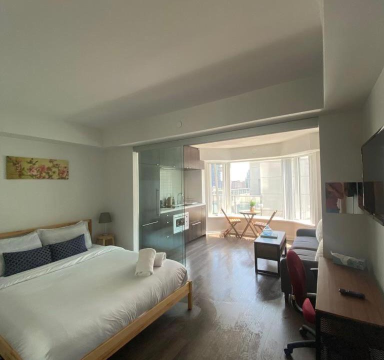 Bloor-Yorkville Hotel | Yorkville Apartments