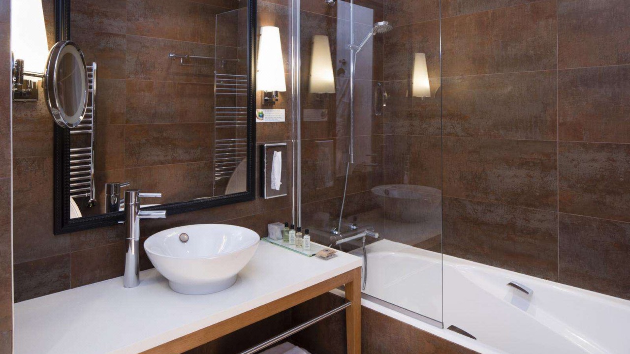 Photo of Bathroom in Notre-Dame-des-Champs