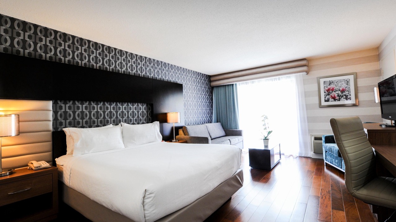 Photo of Bedroom in Fallsview