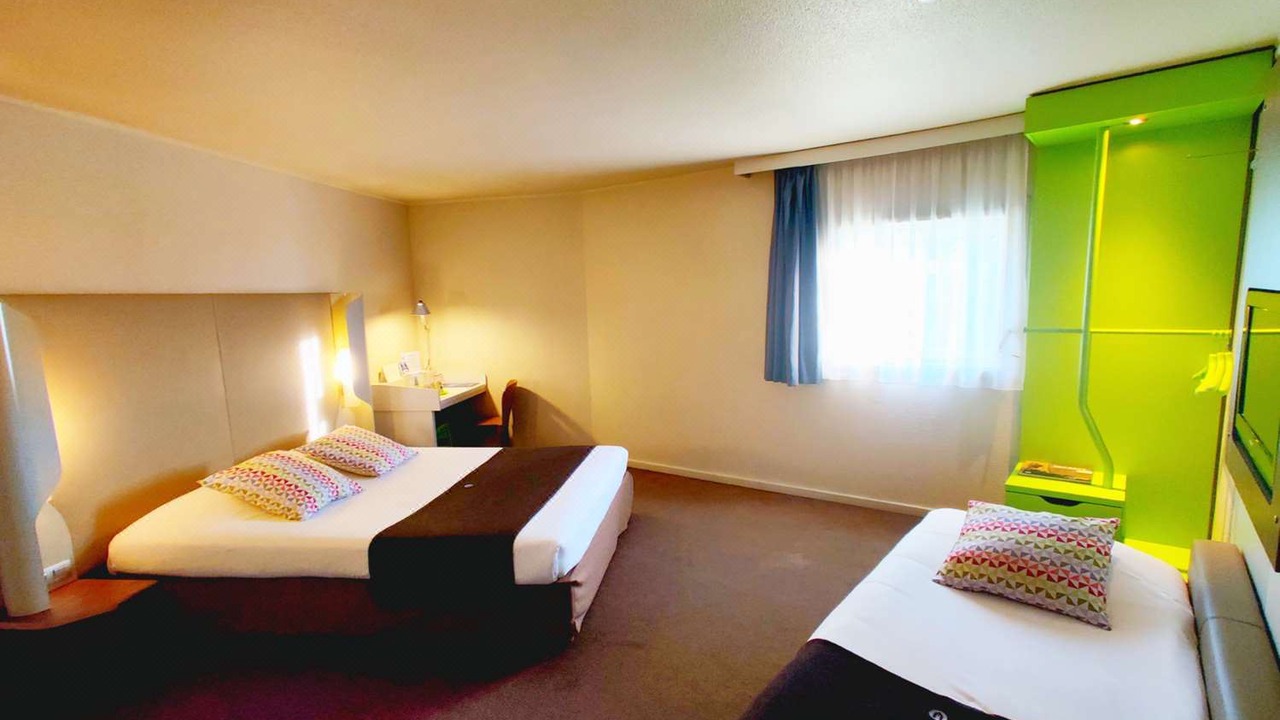 Photo of Bedroom in Roissy-en-France