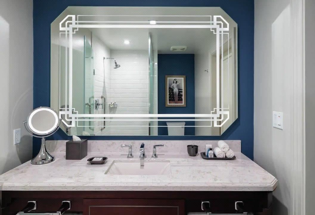 Photo of Bathroom in Arts/Warehouse District