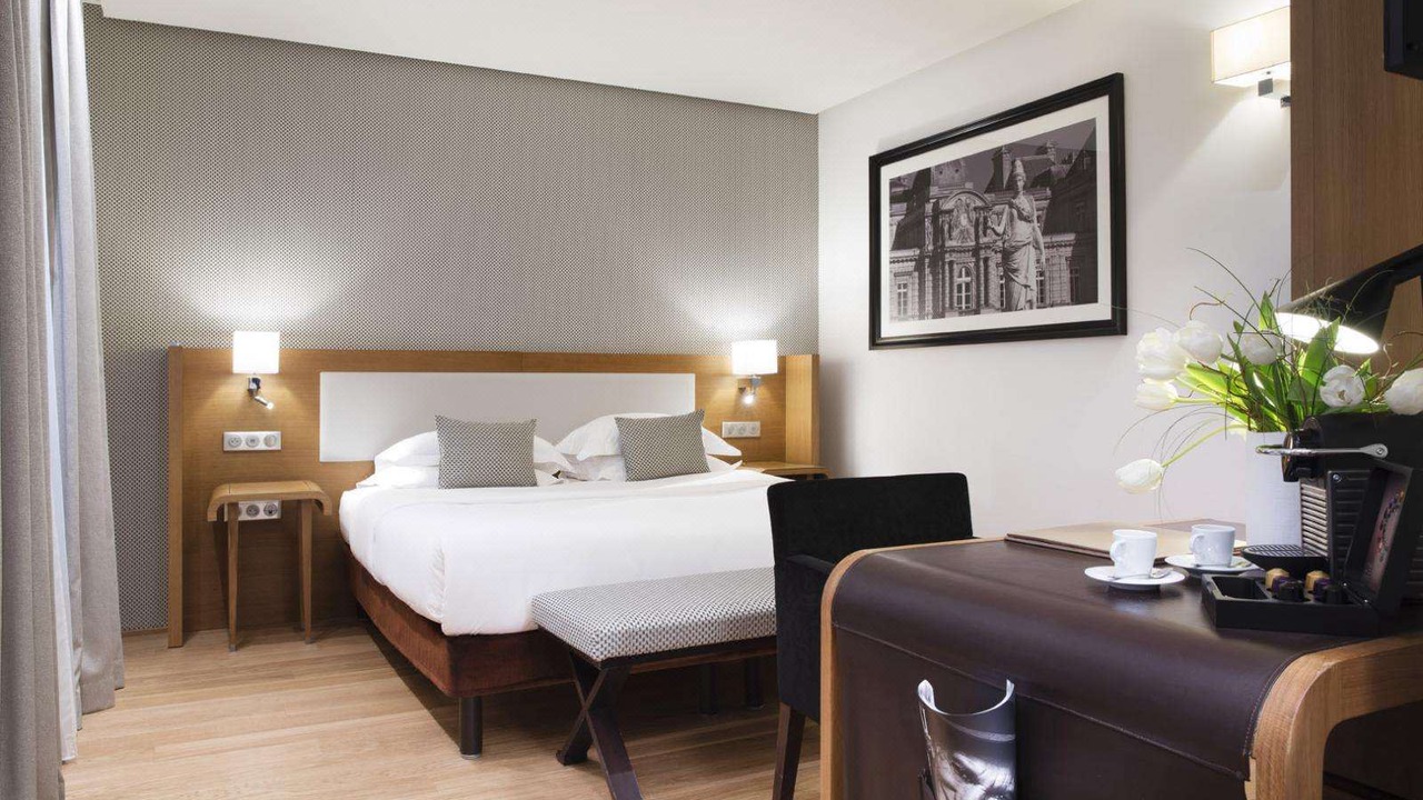 Photo of Bedroom in Notre-Dame-des-Champs