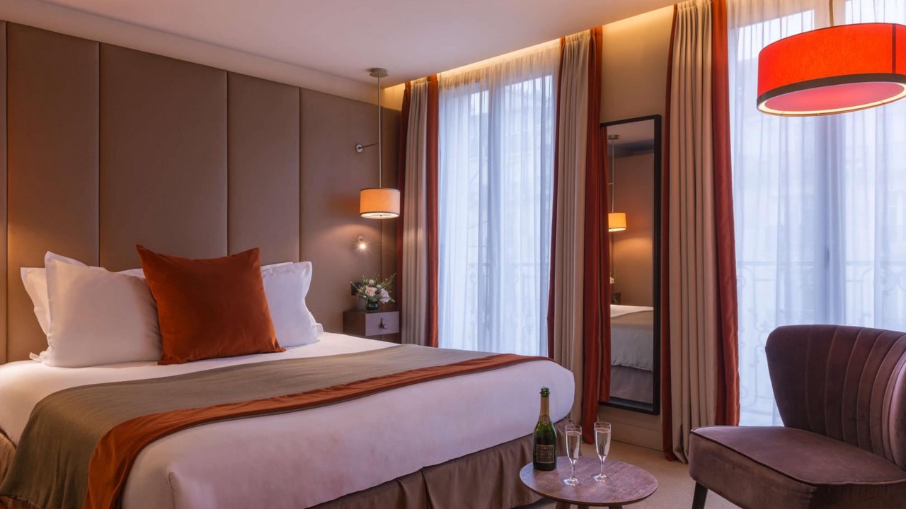 Photo of Bedroom in Faubourg Saint-Germain