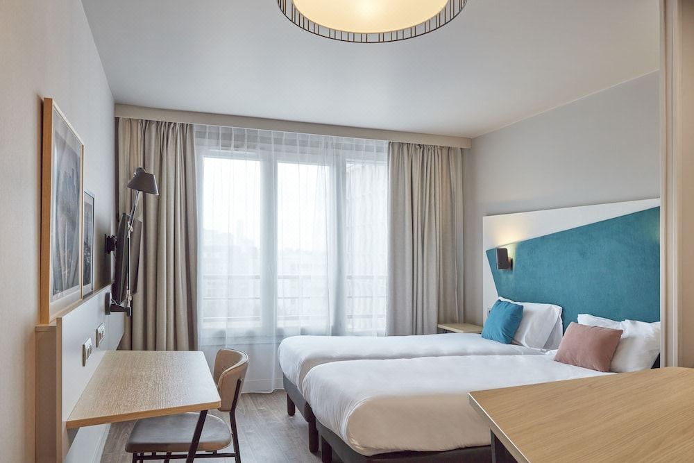 Photo of Bedroom in Suresnes