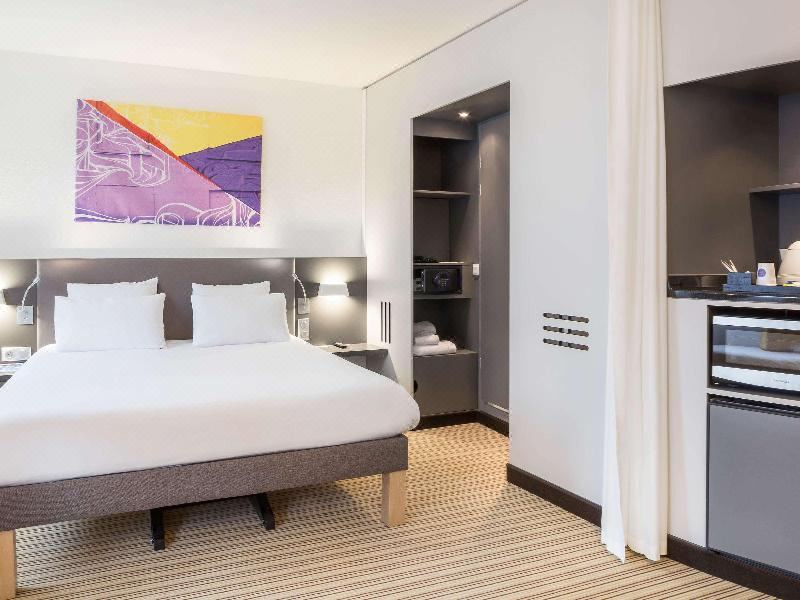 Photo of Bedroom in Roissy-en-France
