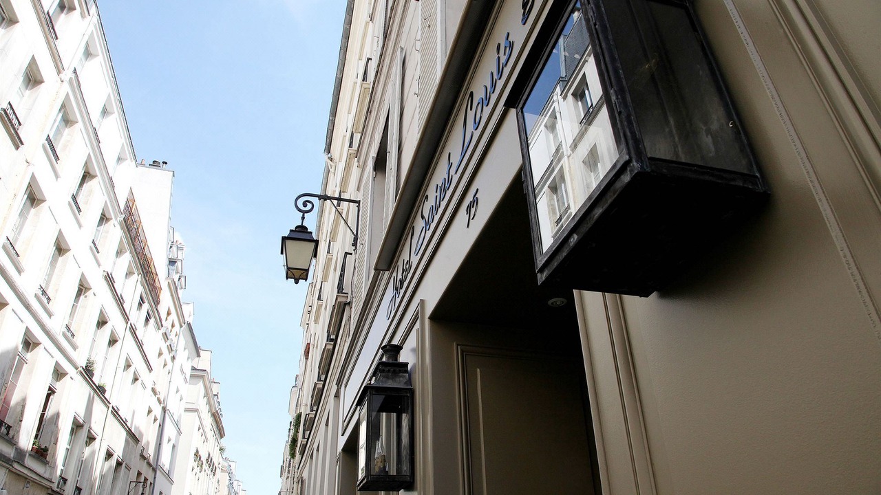 Photo of Buildings in Les Iles