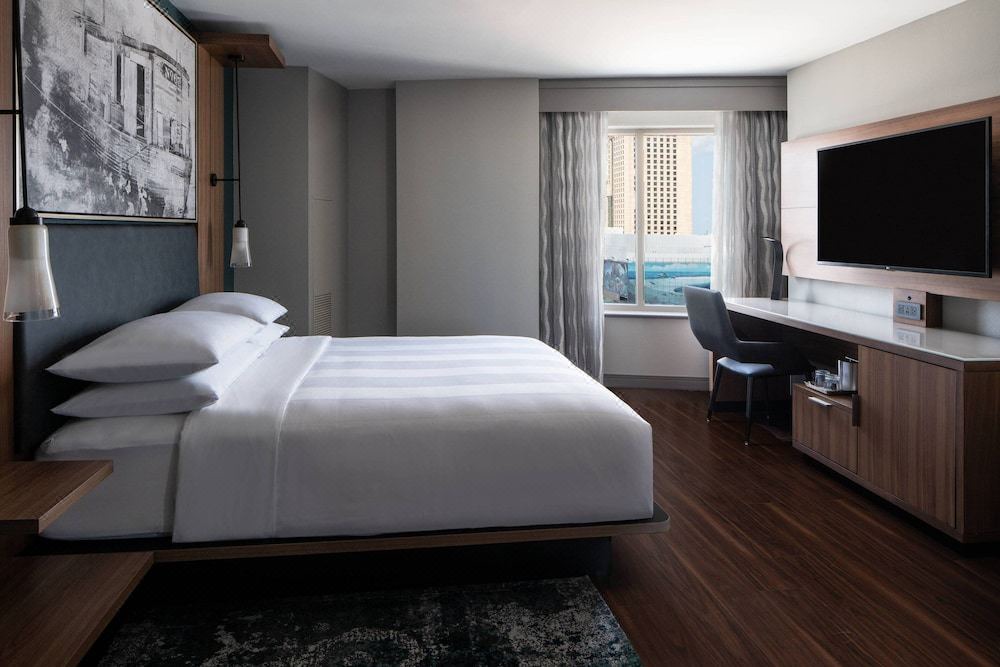 Photo of Bedroom in Arts/Warehouse District