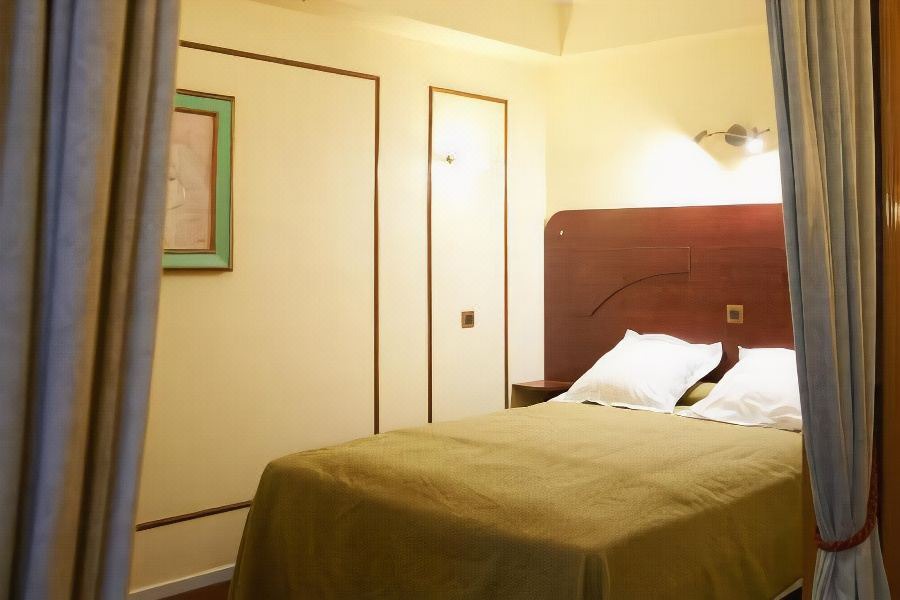 Photo of Bedroom in Neuilly-sur-Seine