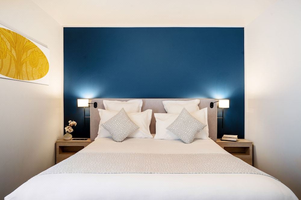 Photo of Bedroom in Saint-Ouen