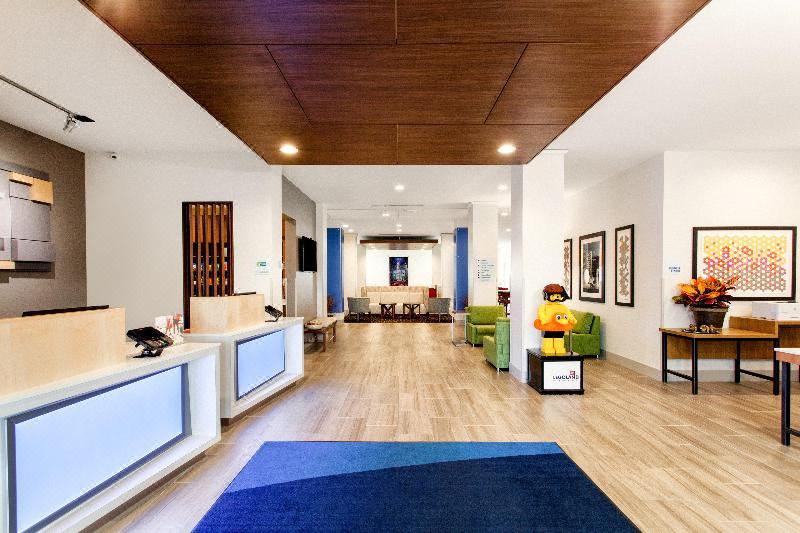 Photo of Livingroom in Lake Wales