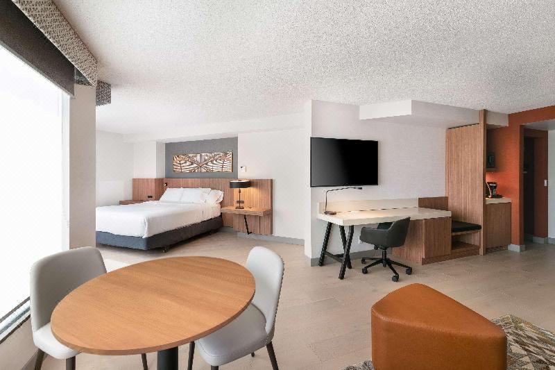 Photo of Livingroom in Northeast Mississauga