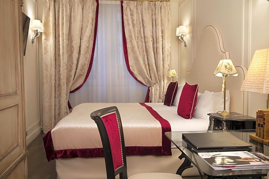 Photo of Bedroom in Latin