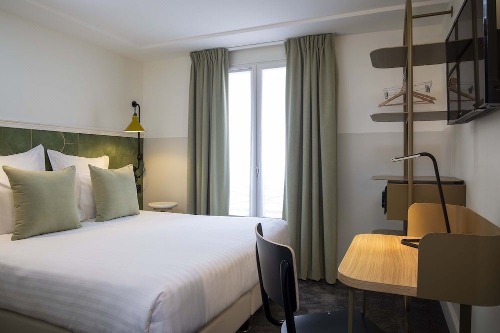 Photo of Bedroom in Val-de-Grace