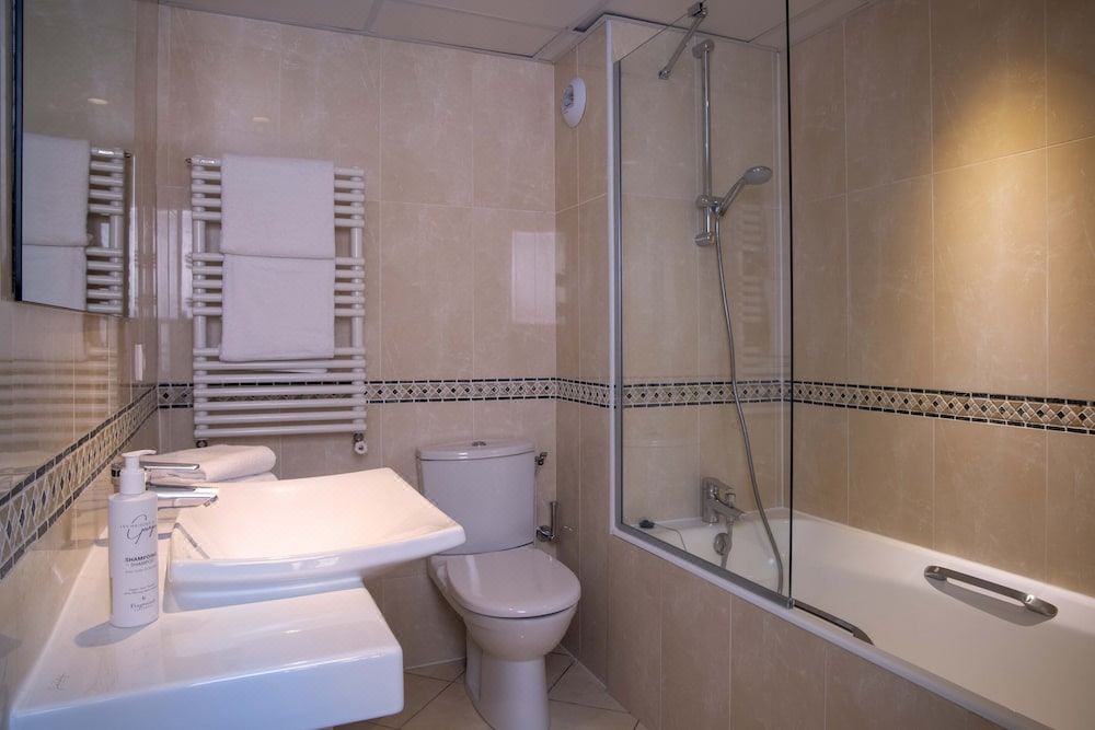 Photo of Bathroom in Val-de-Grace