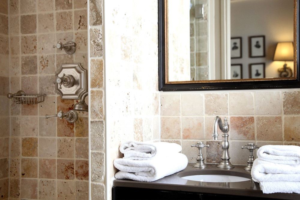 Photo of Bathroom in Les Iles