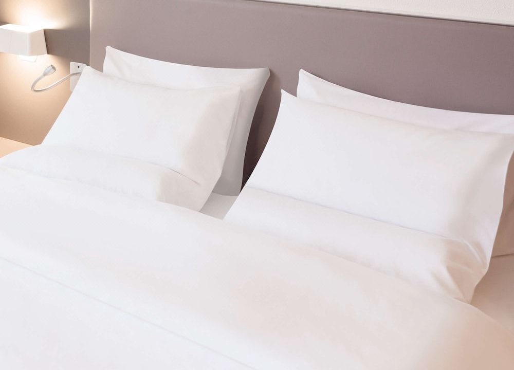 Photo of Bedroom in Roissy-en-France