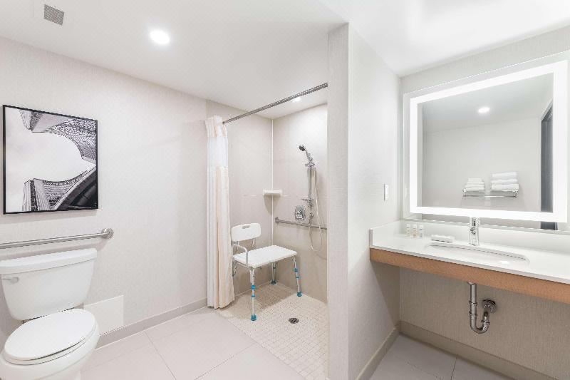 Photo of Bathroom in Northeast Mississauga
