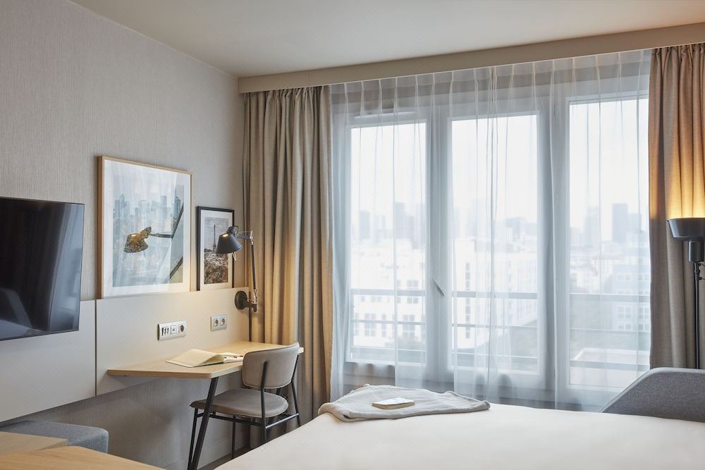 Photo of Bedroom in Suresnes