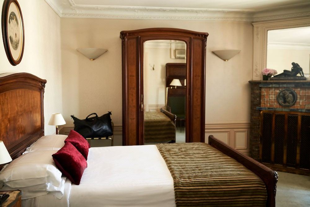 Photo of Bedroom in 9th Arrondissement