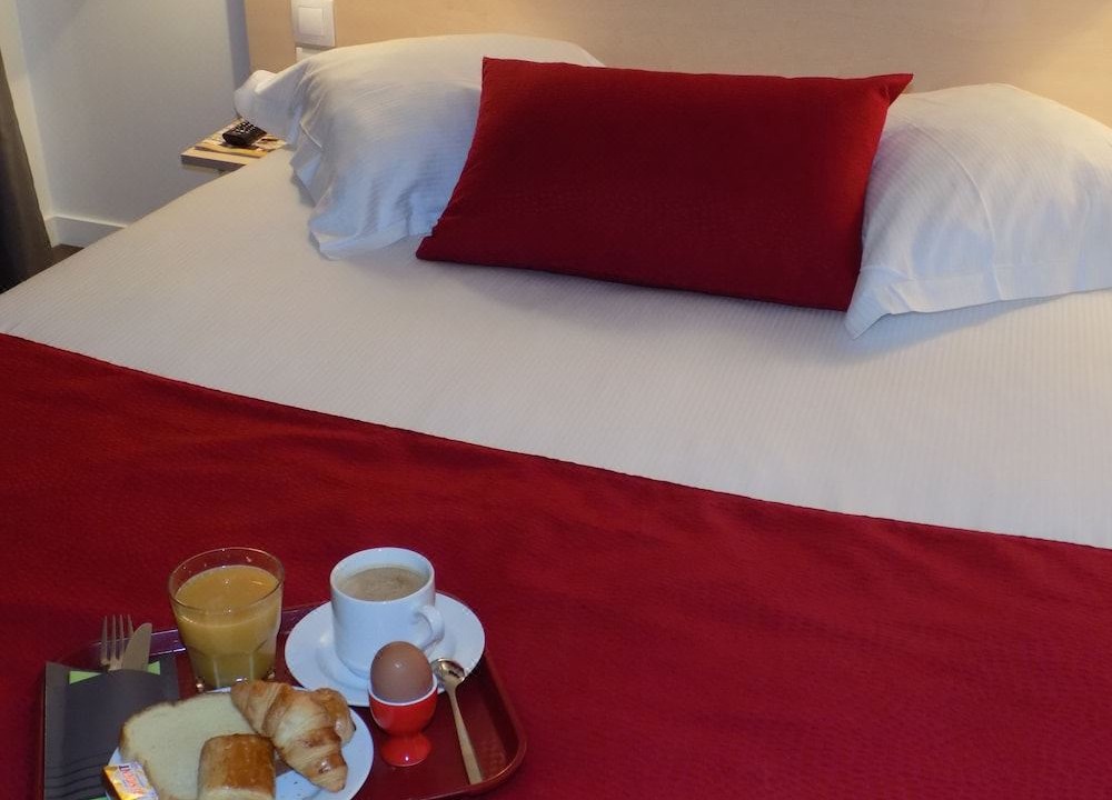 Photo of Bedroom in Saint-Ouen