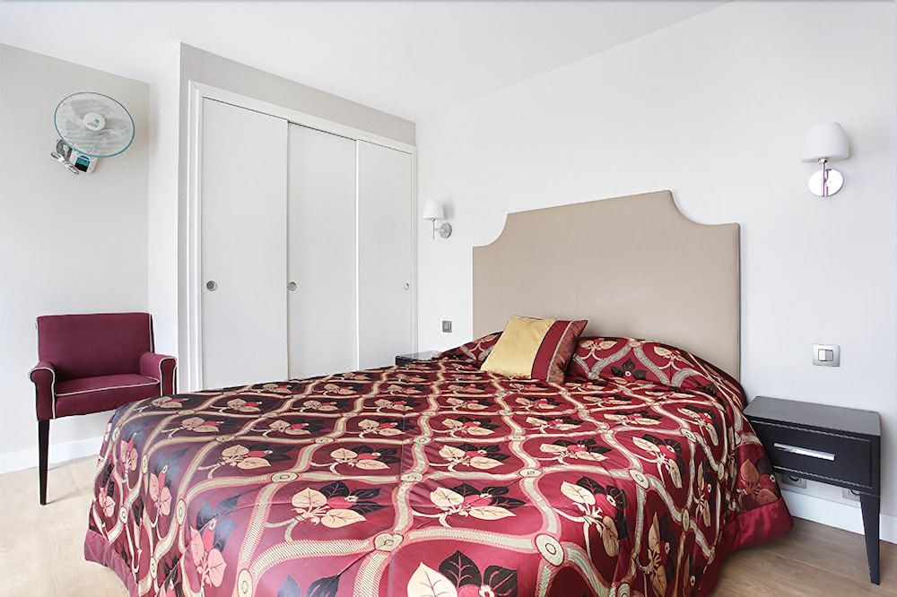 Photo of Bedroom in Palais-Royal