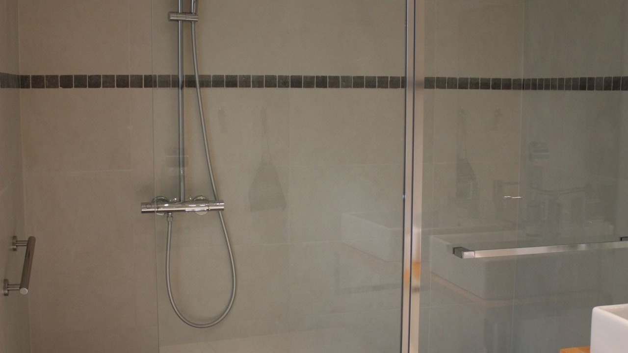Photo of Bathroom in Puteaux