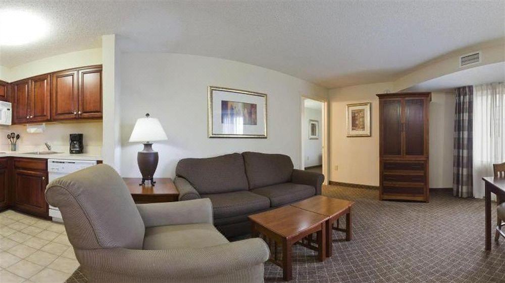 Photo of Livingroom in Cranbury