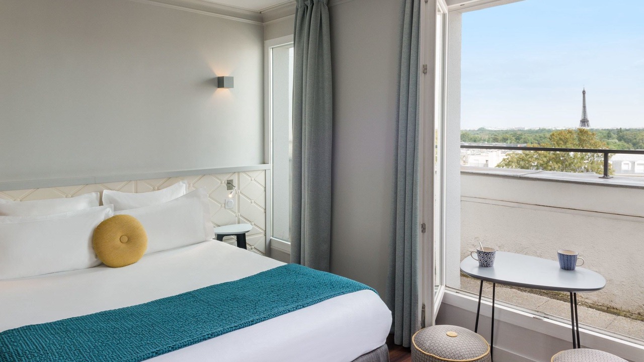 Photo of Bedroom in Suresnes