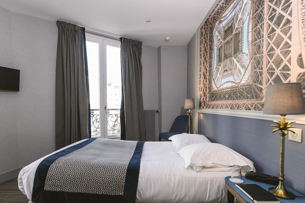 Photo of Bedroom in 5th Arrondissement