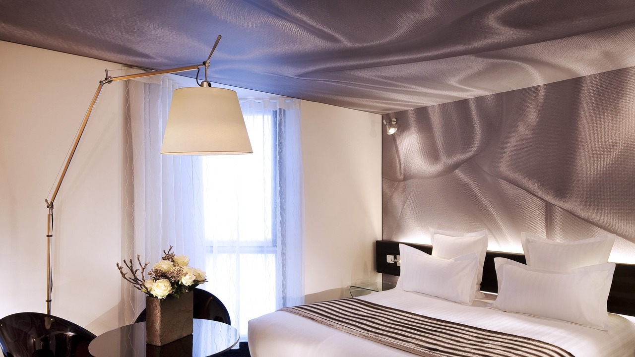Photo of Bedroom in 7th Arrondissement