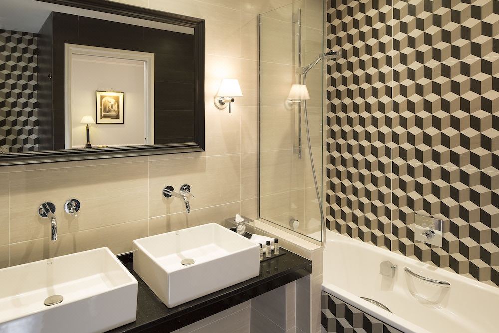 Photo of Bathroom in Quartier des Invalides