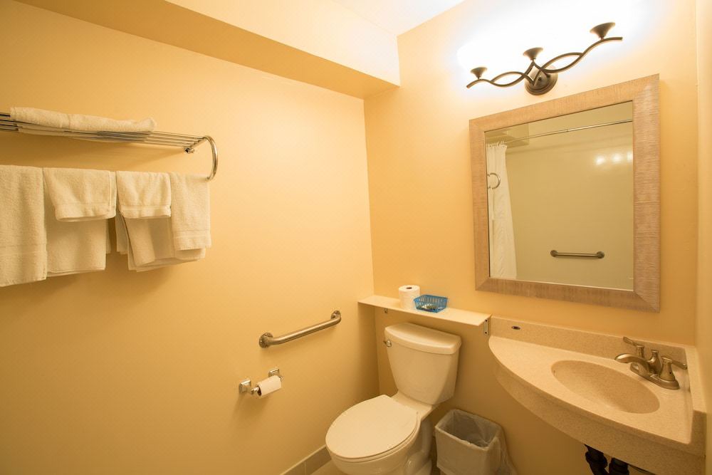 Photo of Bathroom in Elora