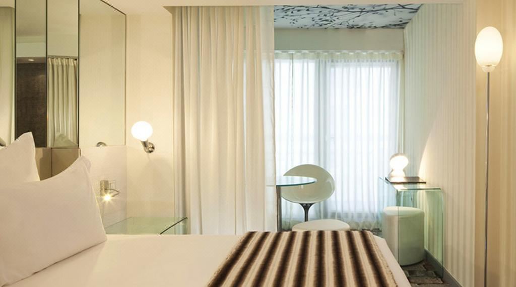 Photo of Bedroom in 7th Arrondissement