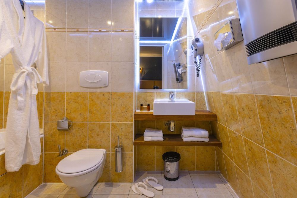 Photo of Bathroom in Clichy