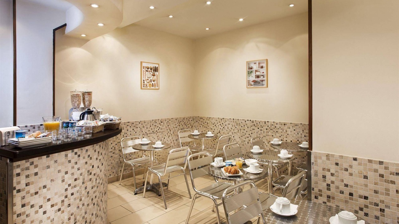 Photo of Livingroom in Quartier de la Chapelle