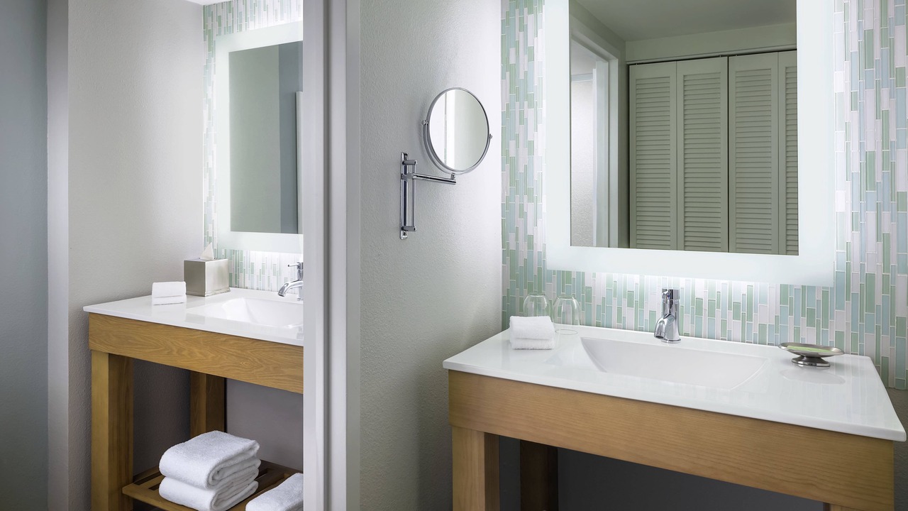Photo of Bathroom in Bay Lake