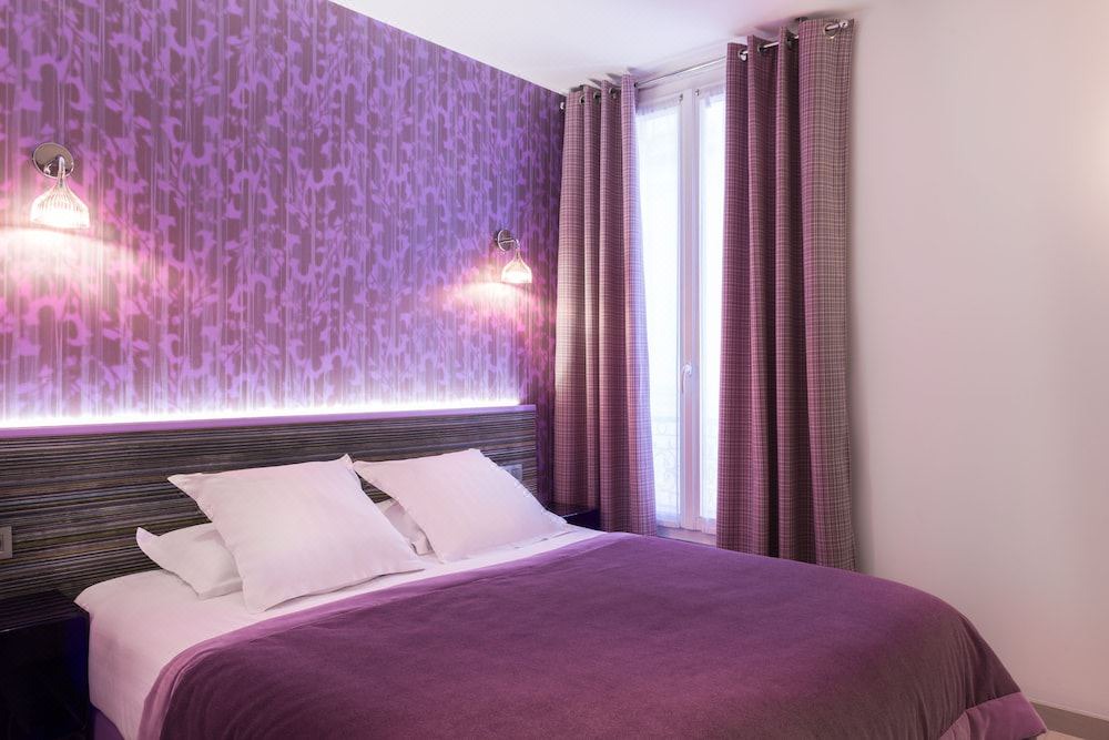 Photo of Bedroom in Sorbonne