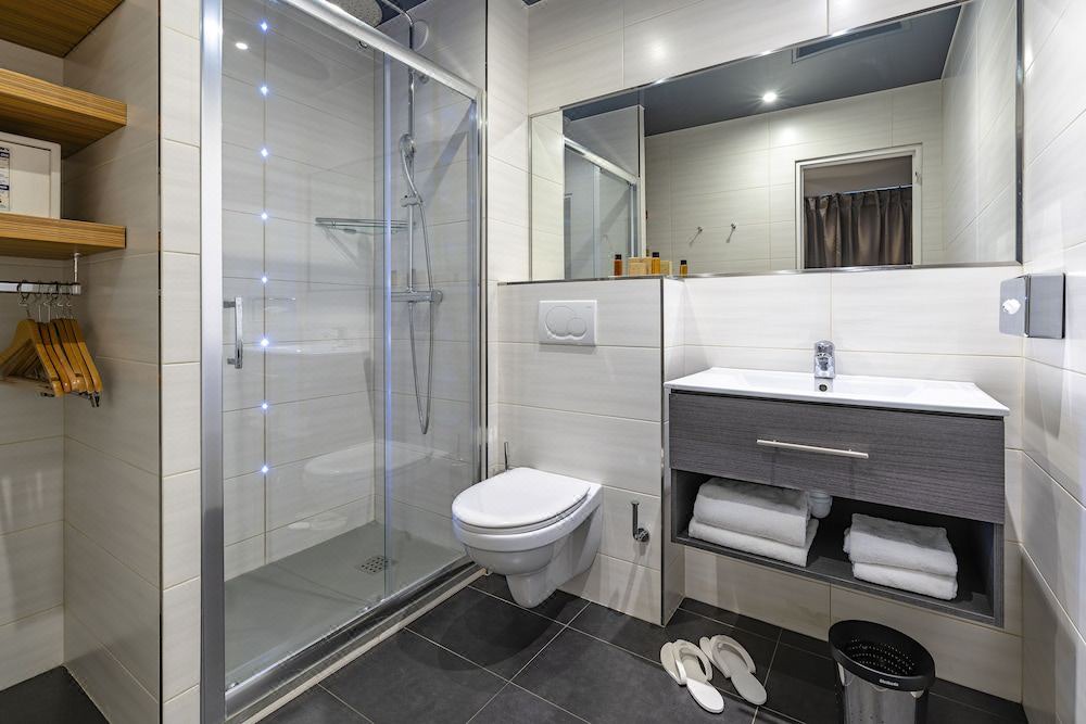 Photo of Bathroom in Clichy