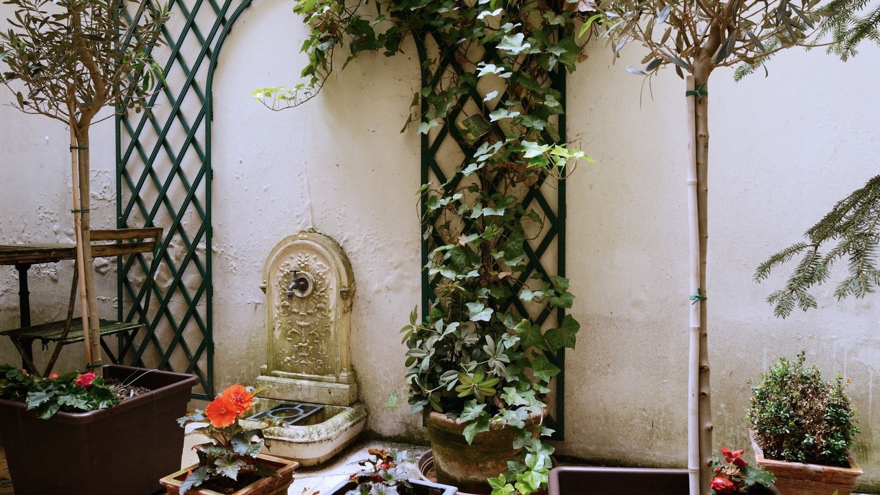 Photo of Patio Balcony in Val-de-Grace