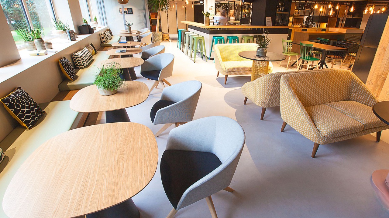 Photo of Livingroom in Republique–Point-du-Jour