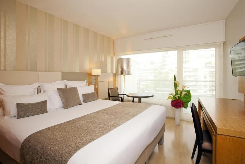 Photo of Bedroom in Puteaux