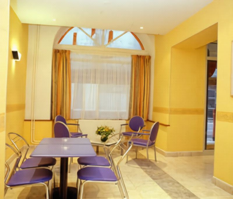 Photo of Livingroom in Quartier du Faubourg-Montmartre