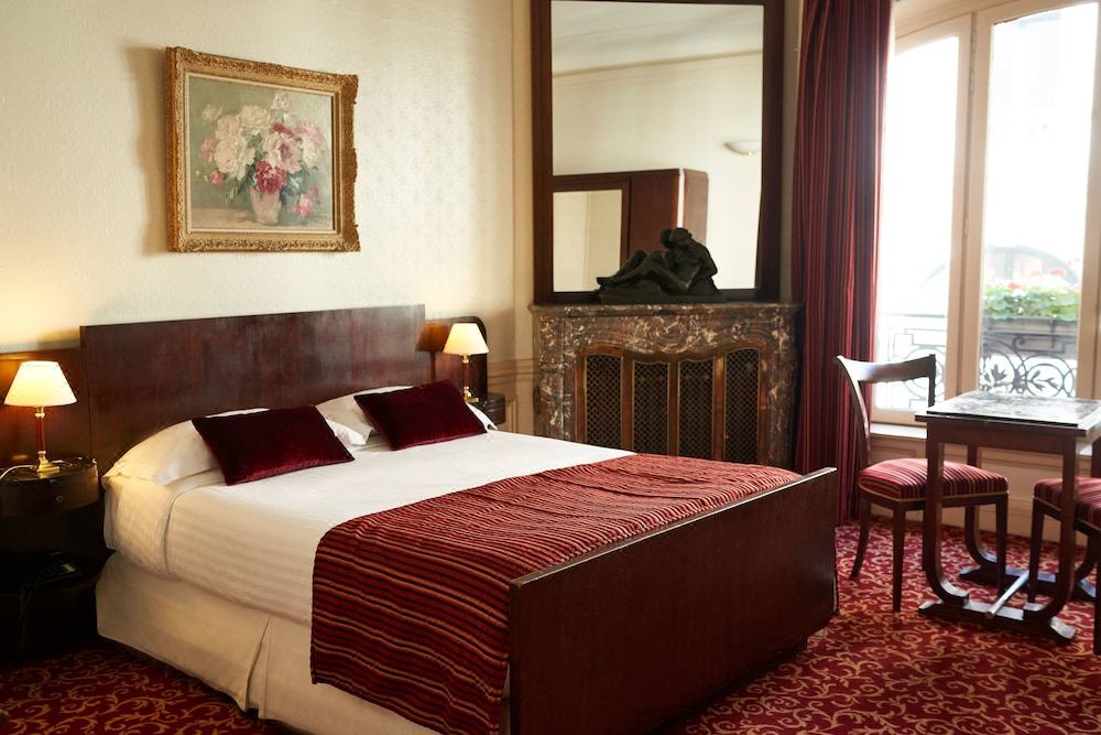 Photo of Bedroom in 9th Arrondissement