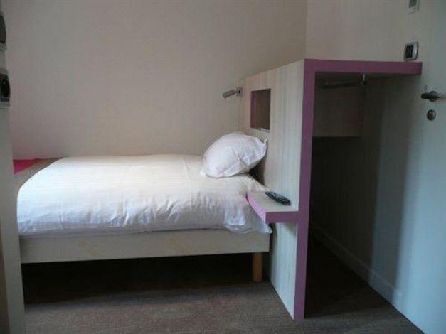 Photo of Bedroom in Suresnes