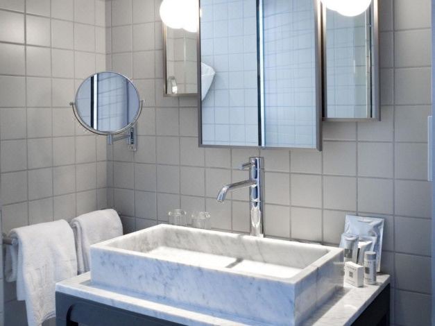 Photo of Bathroom in 7th Arrondissement