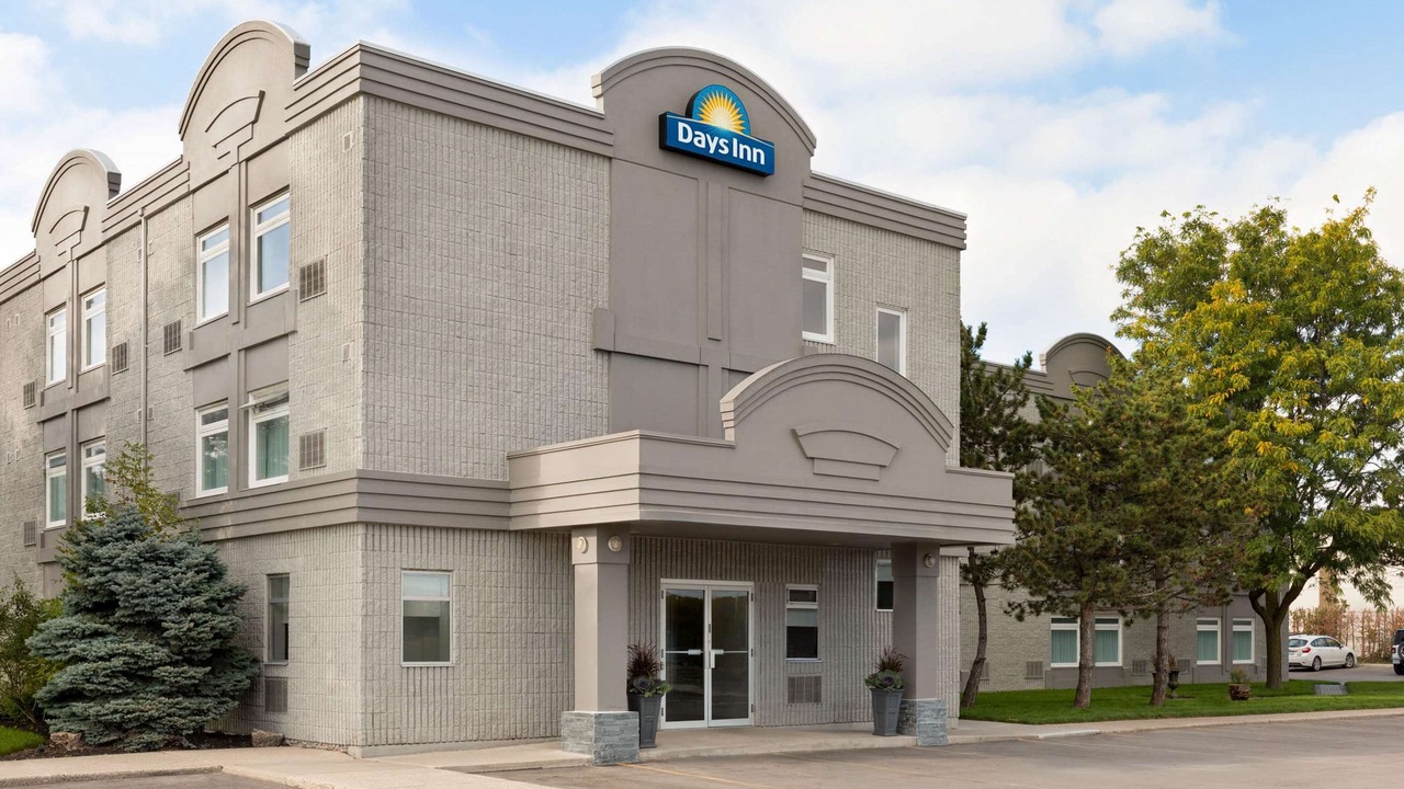 Photo of Buildings in Northeast Mississauga