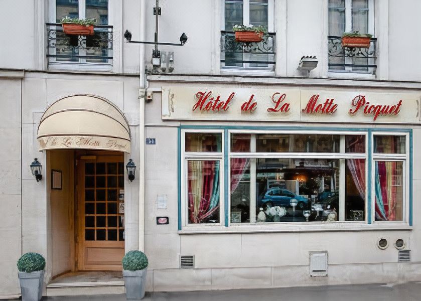 Photo of Others in Faubourg Saint-Germain