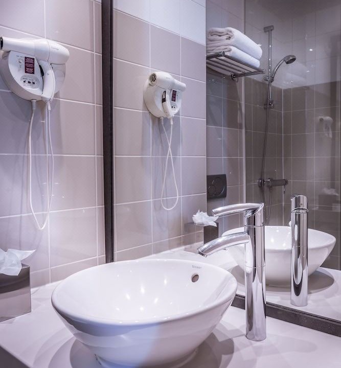 Photo of Bathroom in Quartier du Faubourg-Montmartre