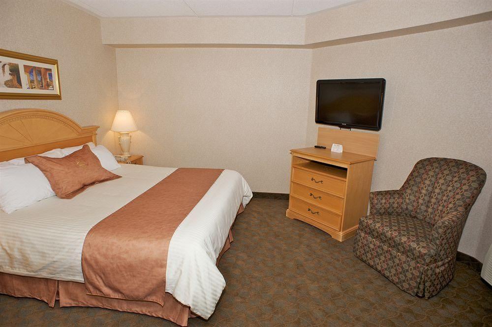 Photo of Bedroom in Airport Road Business Centre